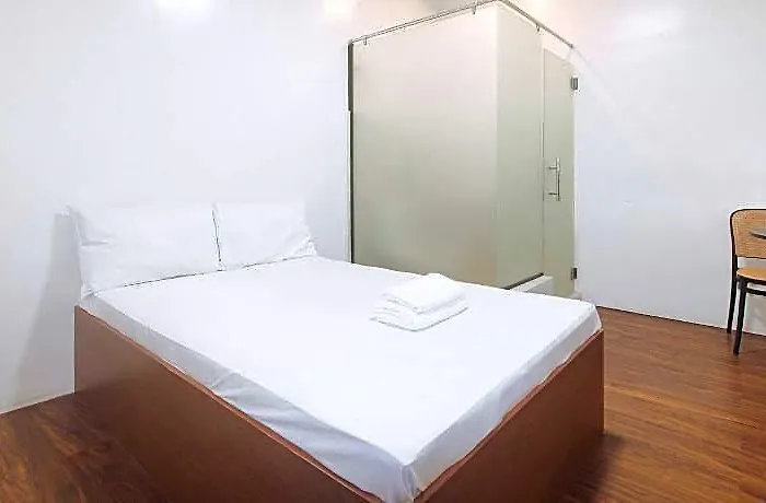 Gren Place Near Baclaran Airport Road By Reddoorz * Manila