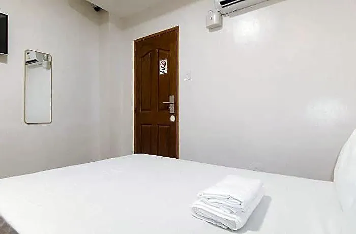 Gren Place Near Baclaran Airport Road By Reddoorz * Manila