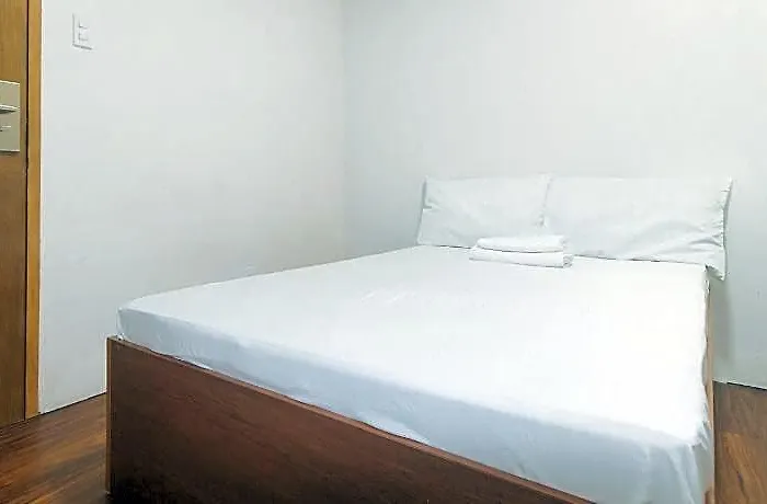 Gren Place Near Baclaran Airport Road By Reddoorz Hotel Manila