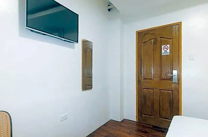 Gren Place Near Baclaran Airport Road By Reddoorz Manila